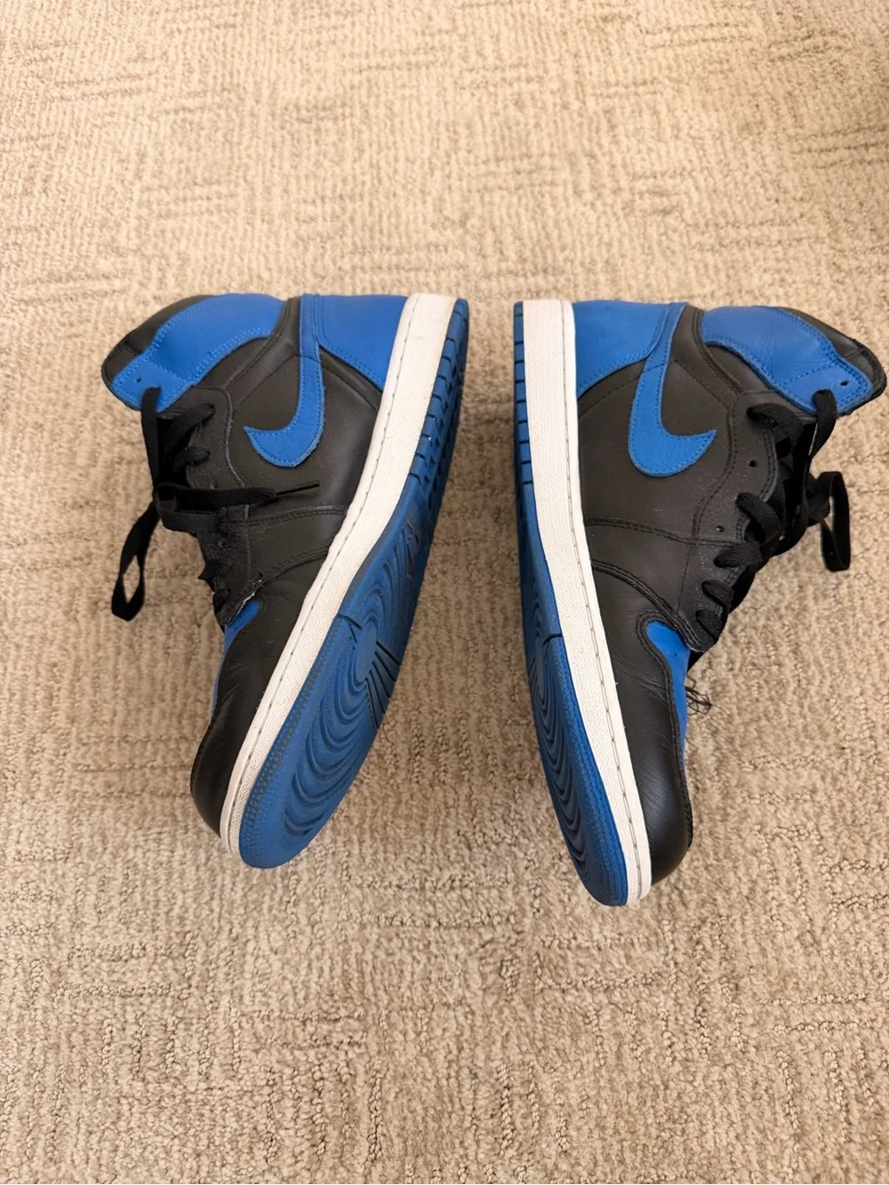 Air Jordan 1 Retro High OG Royal 2017